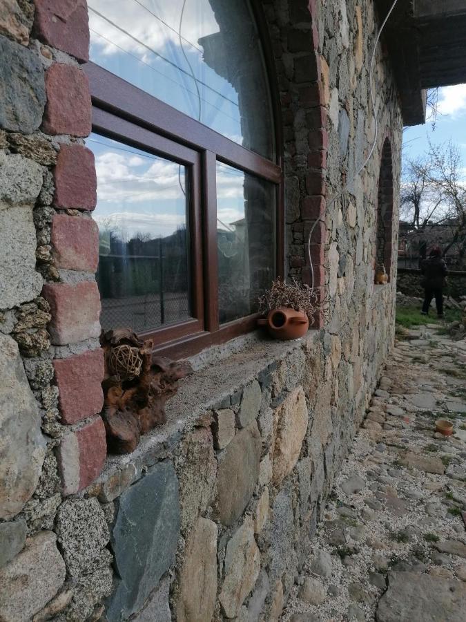 カロファー Лилянината Къщаヴィラ エクステリア 写真